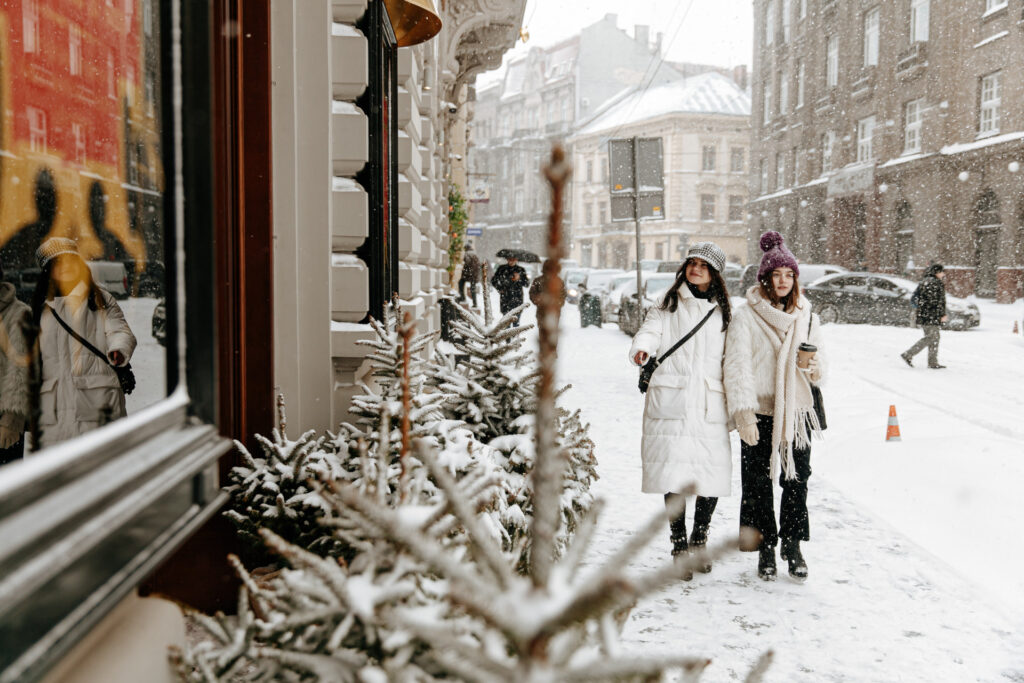 Winter in France: Traditions & Snowy Activities 23 France en Hiver